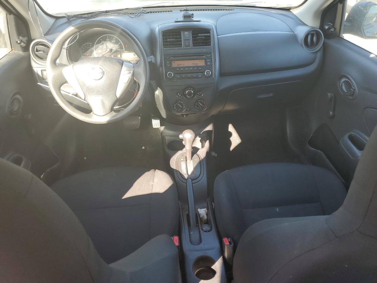 Nissan Versa S Image 7