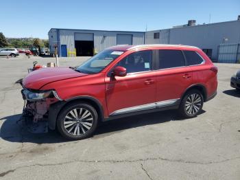  Salvage Mitsubishi Outlander