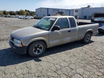  Salvage Chevrolet S-10