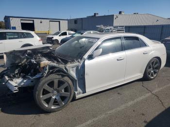  Salvage Chrysler 300