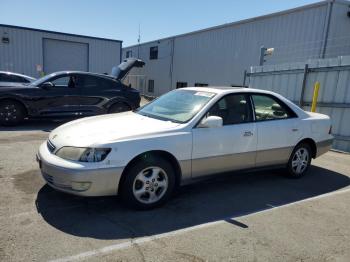  Salvage Lexus Es