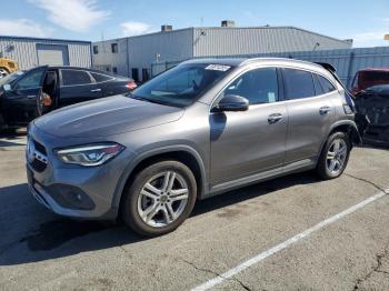  Salvage Mercedes-Benz GLA