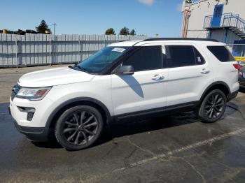  Salvage Ford Explorer