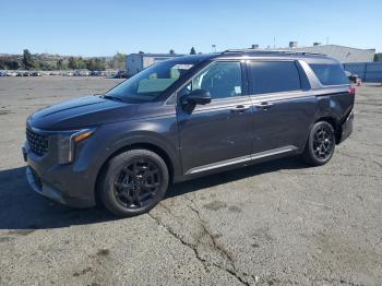  Salvage Kia Carnival