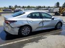 Toyota Camry Le Image 4