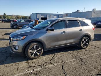  Salvage Kia Sorento