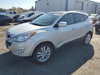  Salvage Hyundai TUCSON