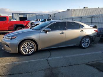  Salvage Lexus Es