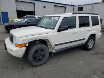  Salvage Jeep Commander