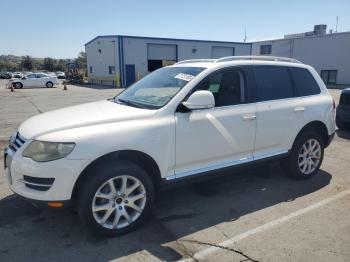  Salvage Volkswagen Touareg