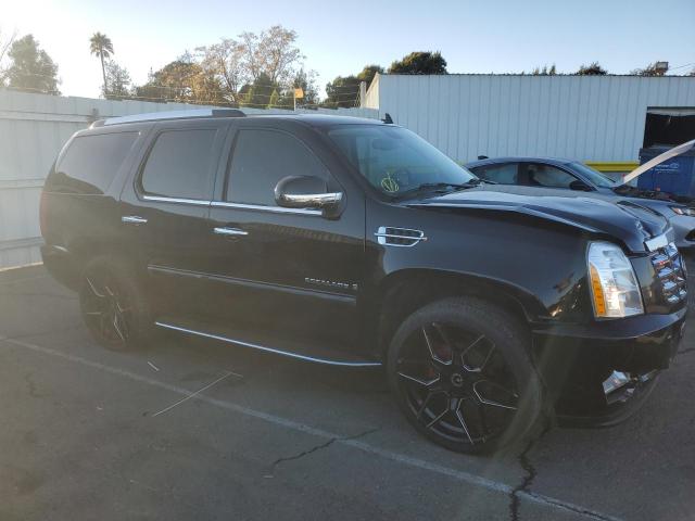 Cadillac Escalade Luxury Image 3