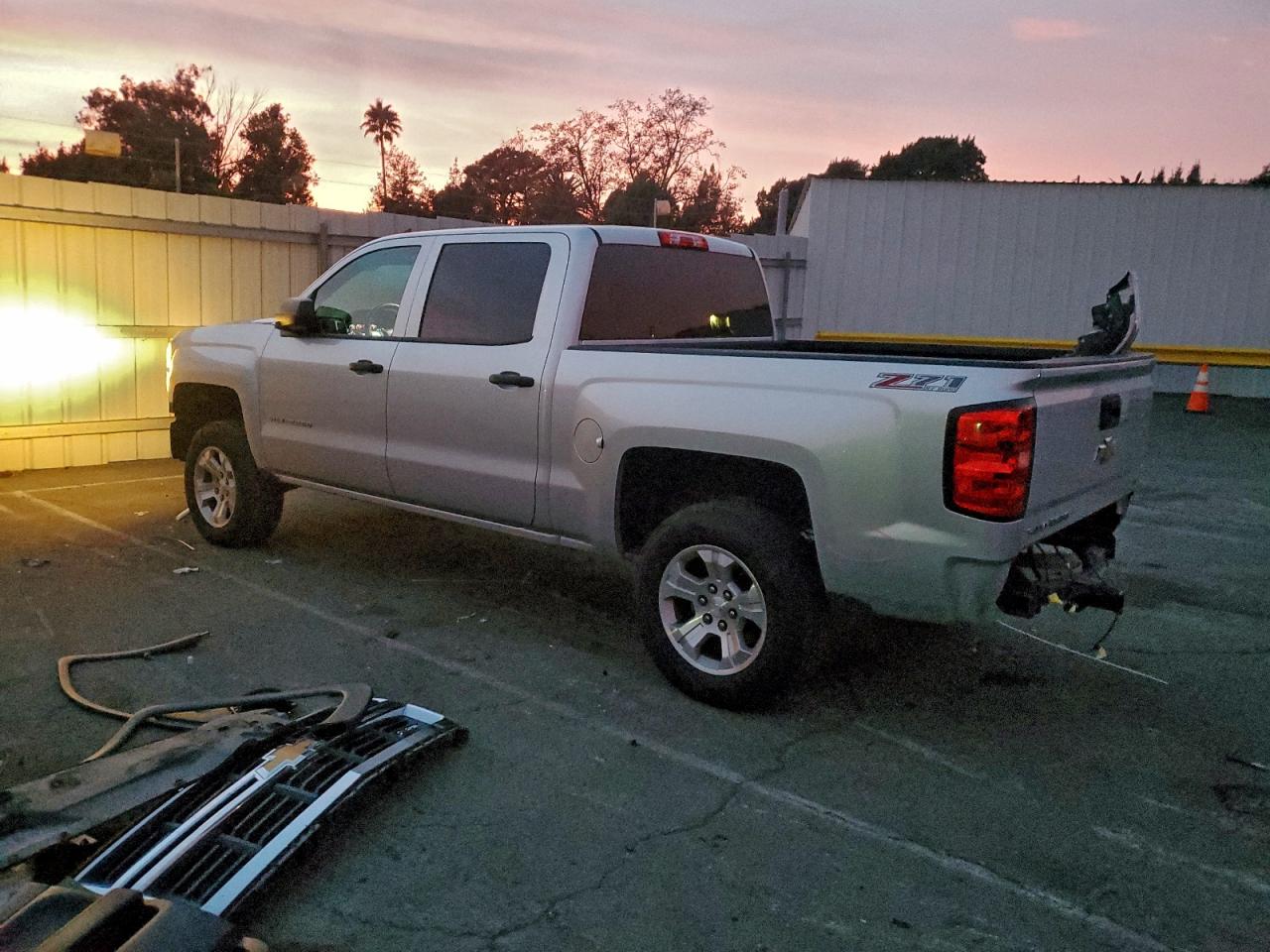 Chevrolet Silverado K1500 Lt Image 3