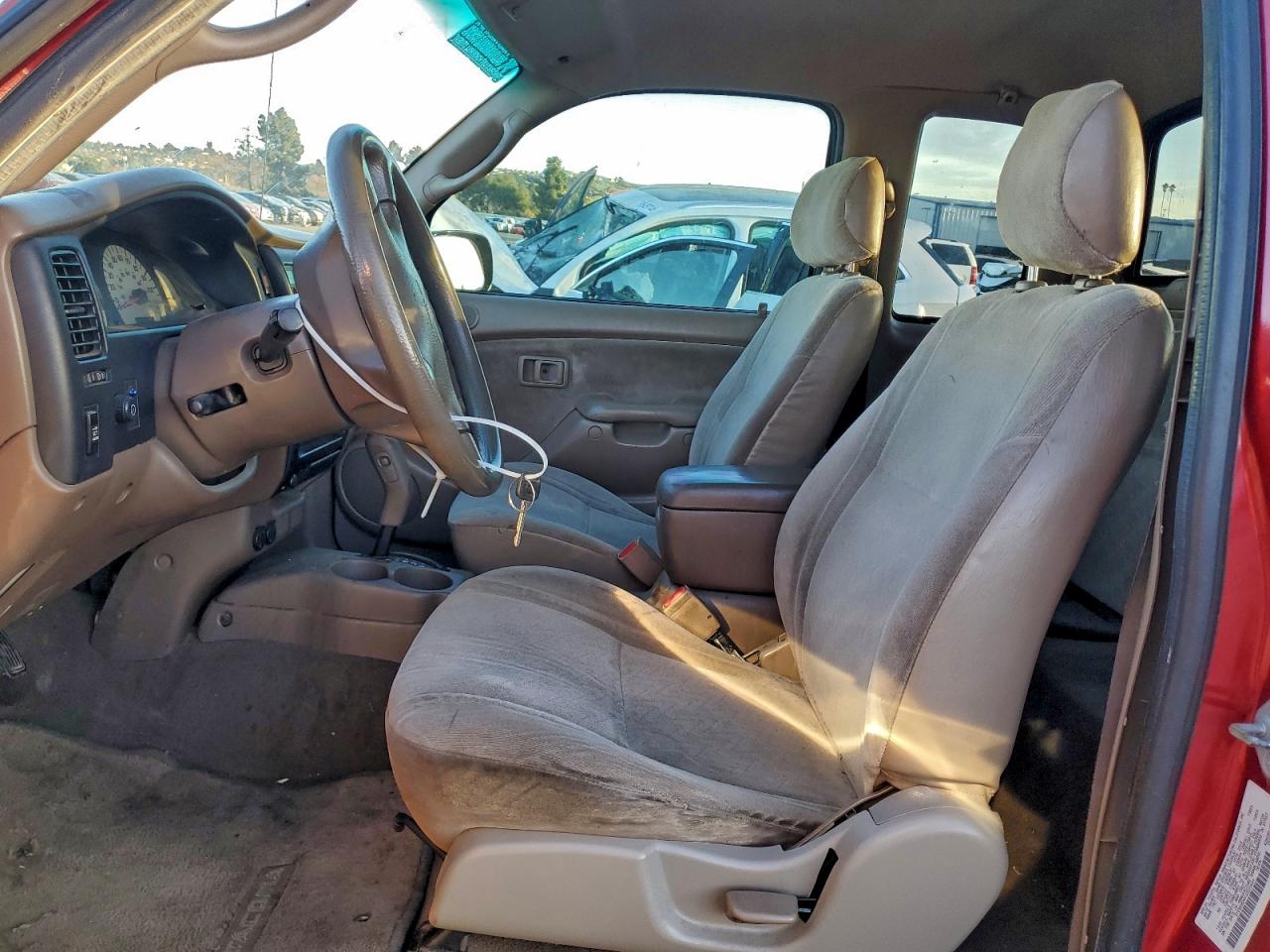 Toyota Tacoma Xtracab Prerunner Image 5