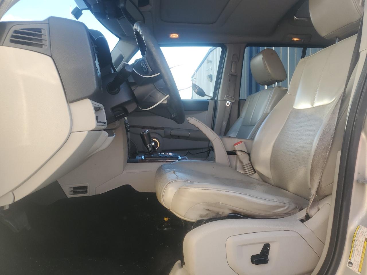 Jeep Commander Limited Image 6