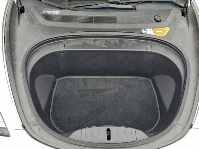 Tesla Model 3 Image 7