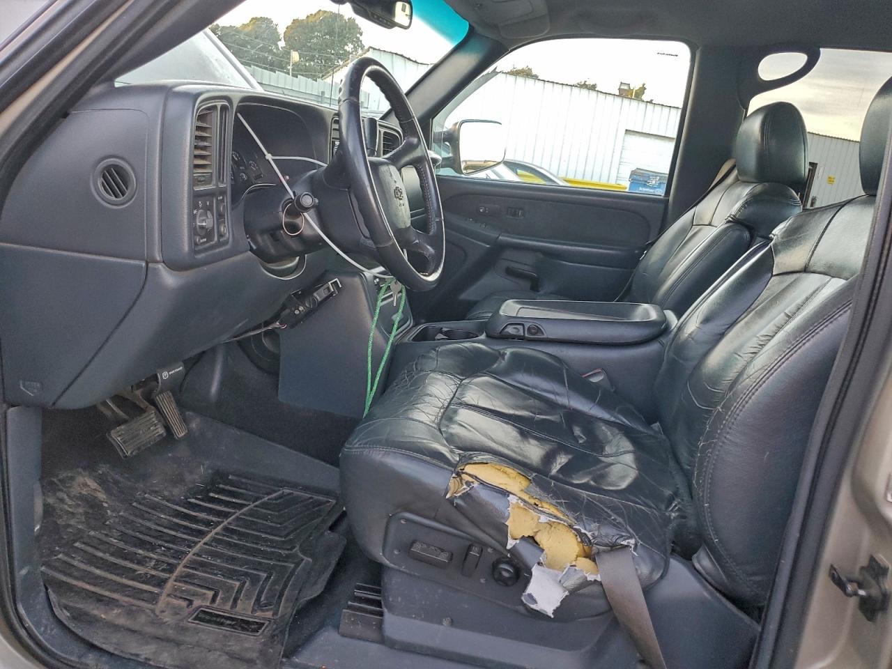 Chevrolet Silverado C2500 Heavy Duty Image 7