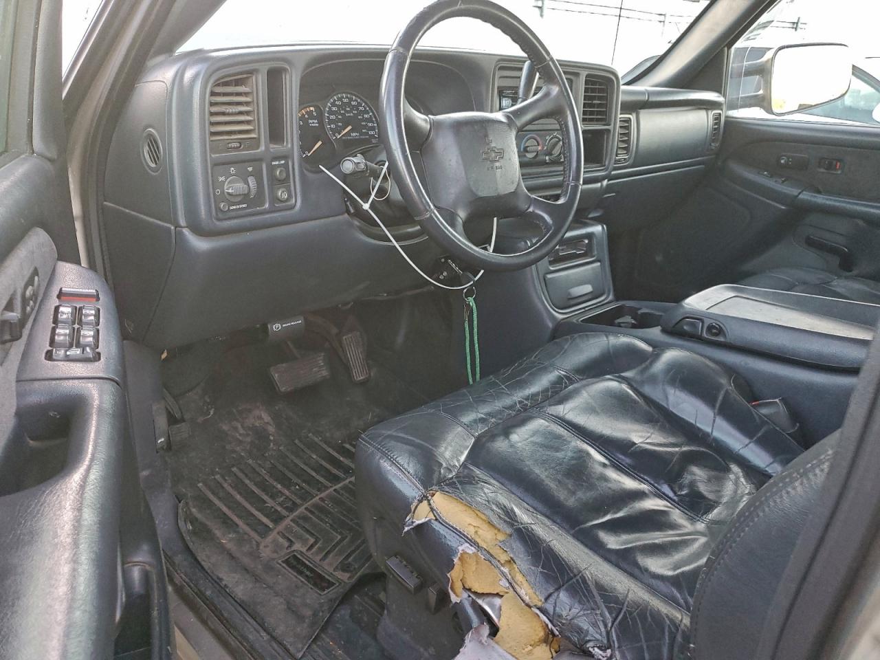 Chevrolet Silverado C2500 Heavy Duty Image 9