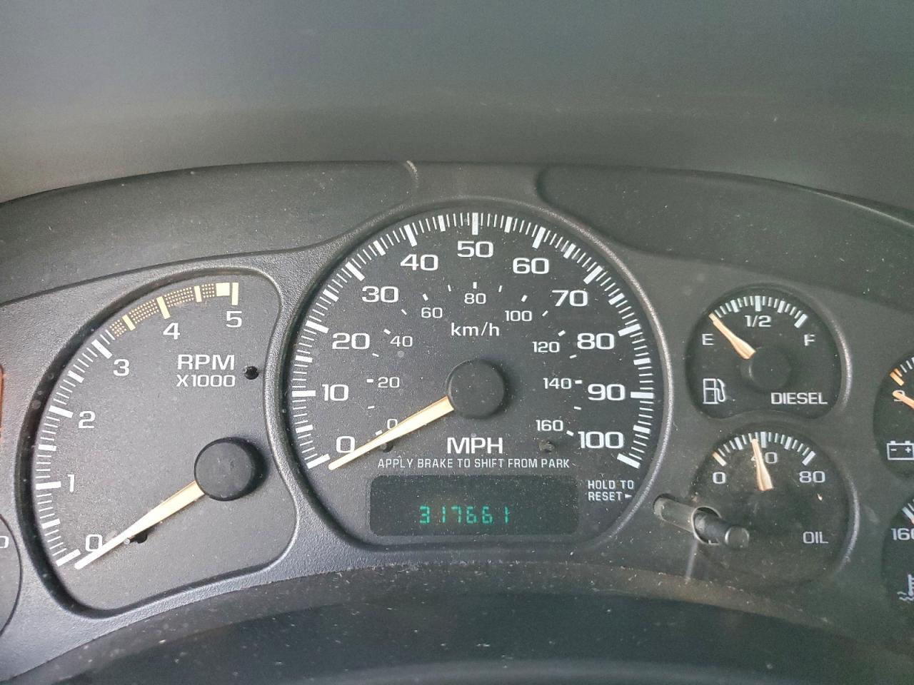 Chevrolet Silverado C2500 Heavy Duty Image 5