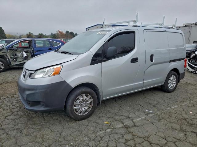  Salvage Nissan Nv