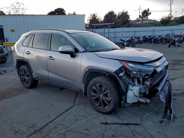 Toyota RAV4 Se Image 10