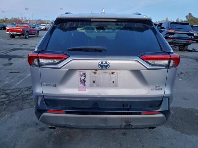 Toyota RAV4 Se Image 7