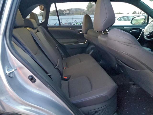 Toyota RAV4 Se Image 13