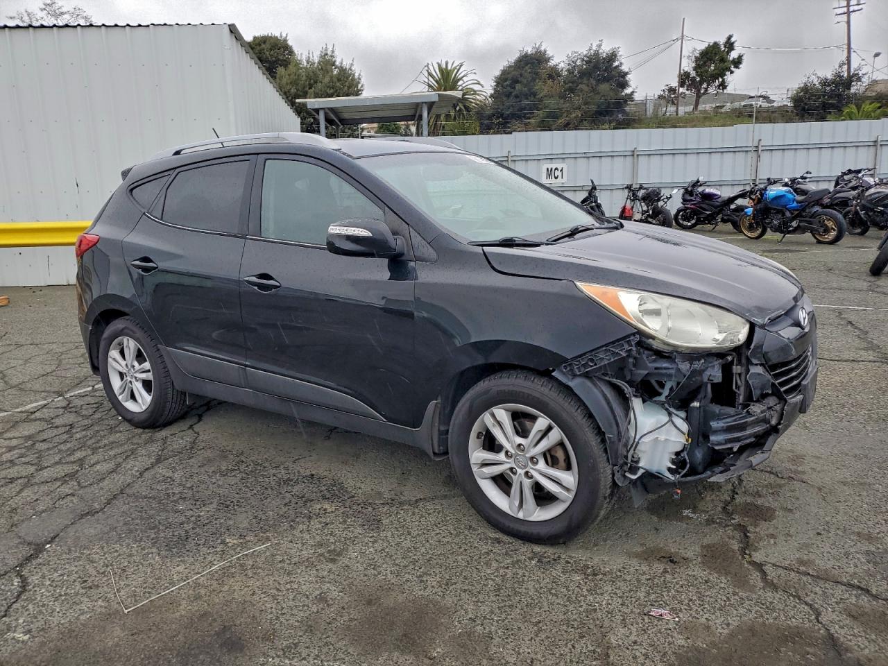 Hyundai TUCSON Gls Image 2