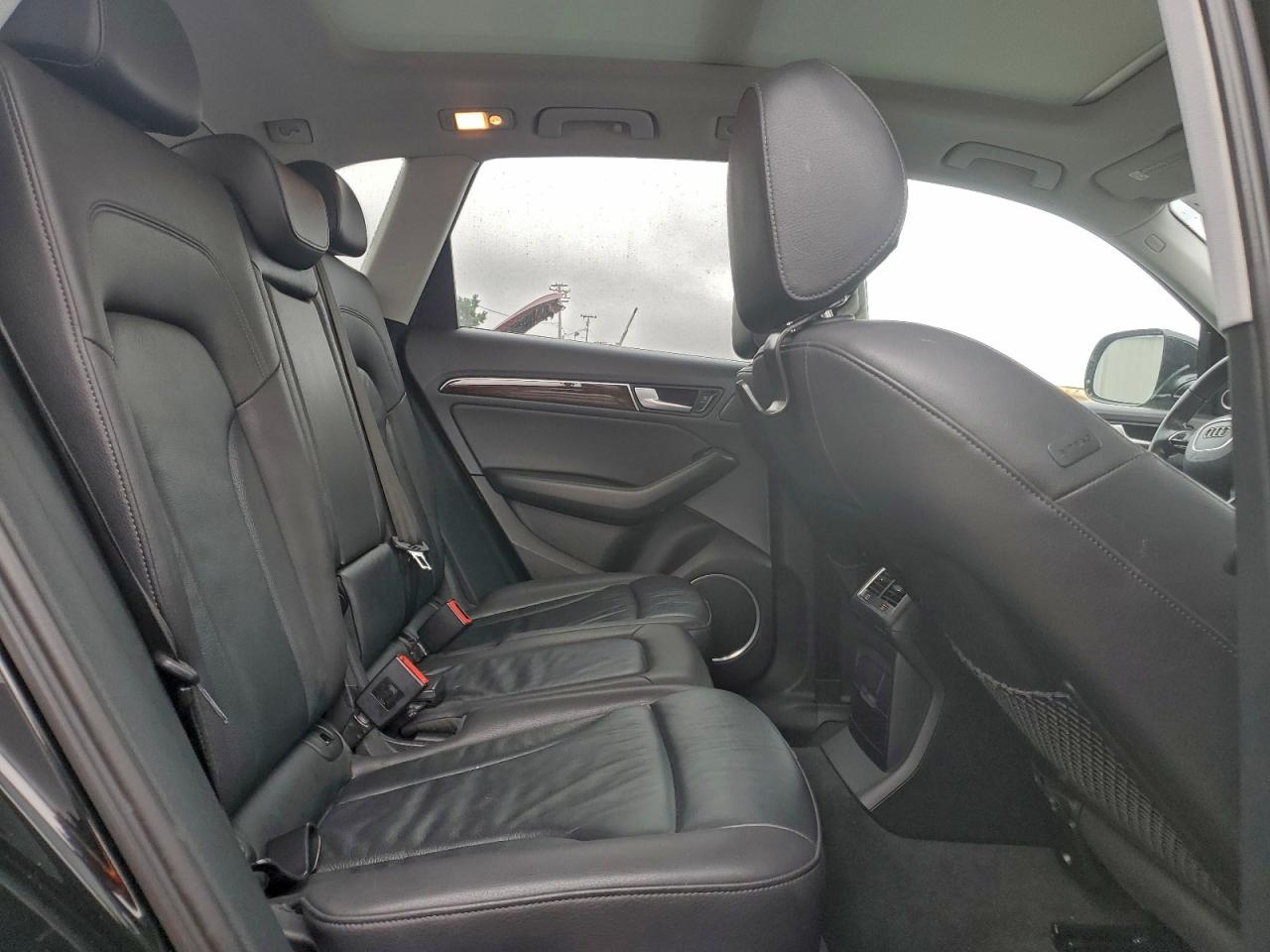 Audi Q5 Premium Plus Image 11