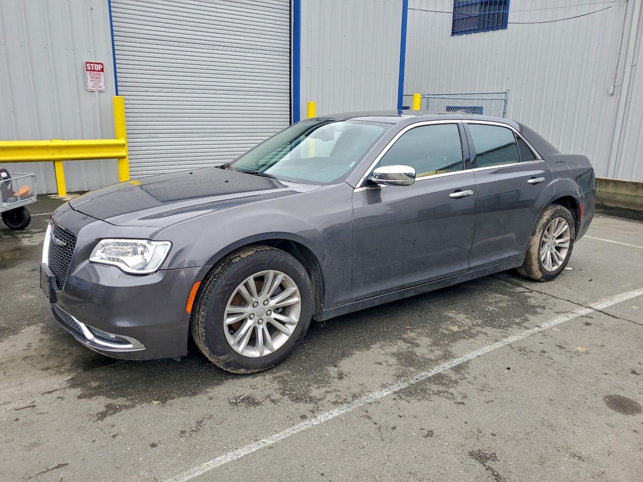 Chrysler 300 Image 1