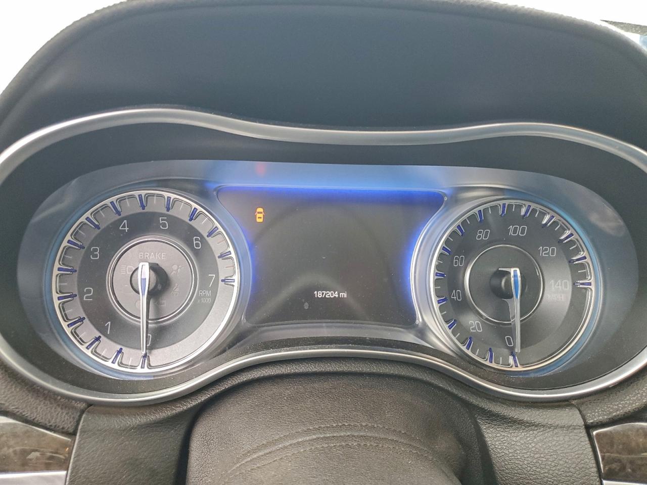 Chrysler 300 Image 4