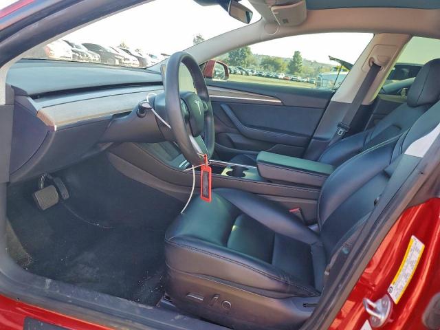 Tesla Model 3 Image 5