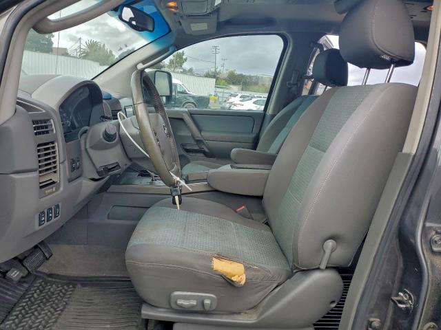 Nissan Titan Xe Image 2