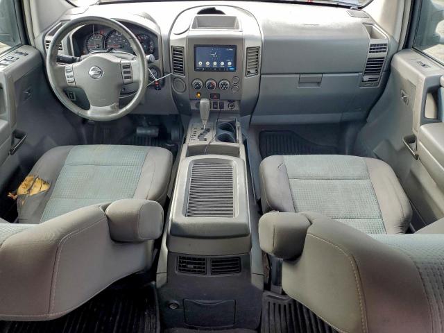 Nissan Titan Xe Image 9