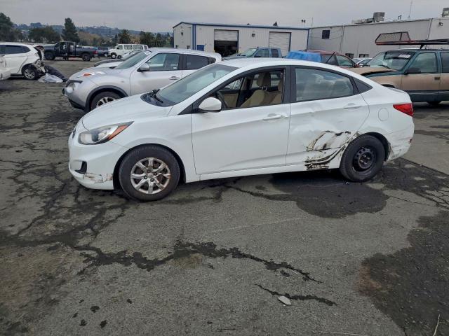  Salvage Hyundai ACCENT