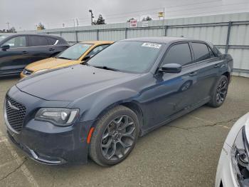  Salvage Chrysler 300