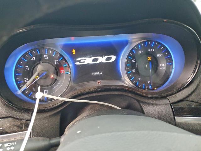 Chrysler 300 S Image 4