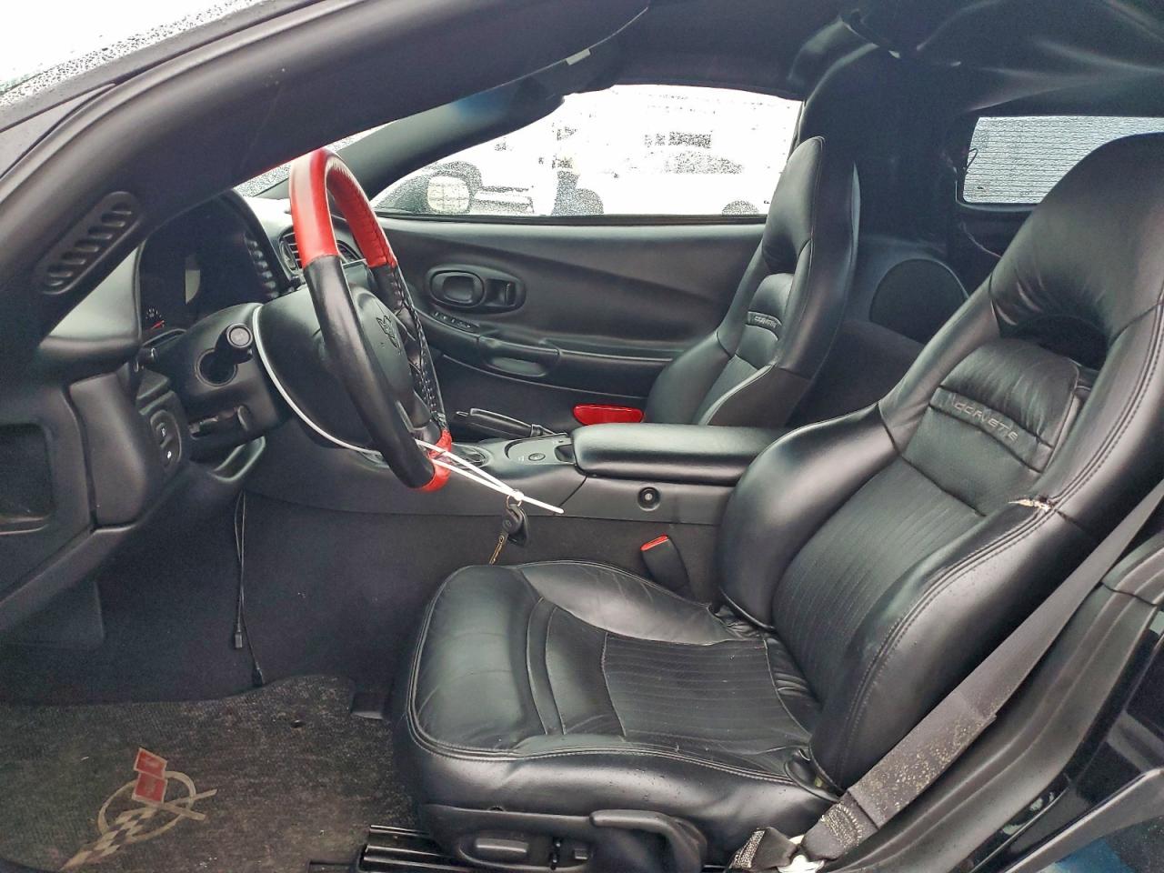 Chevrolet Corvette Image 6