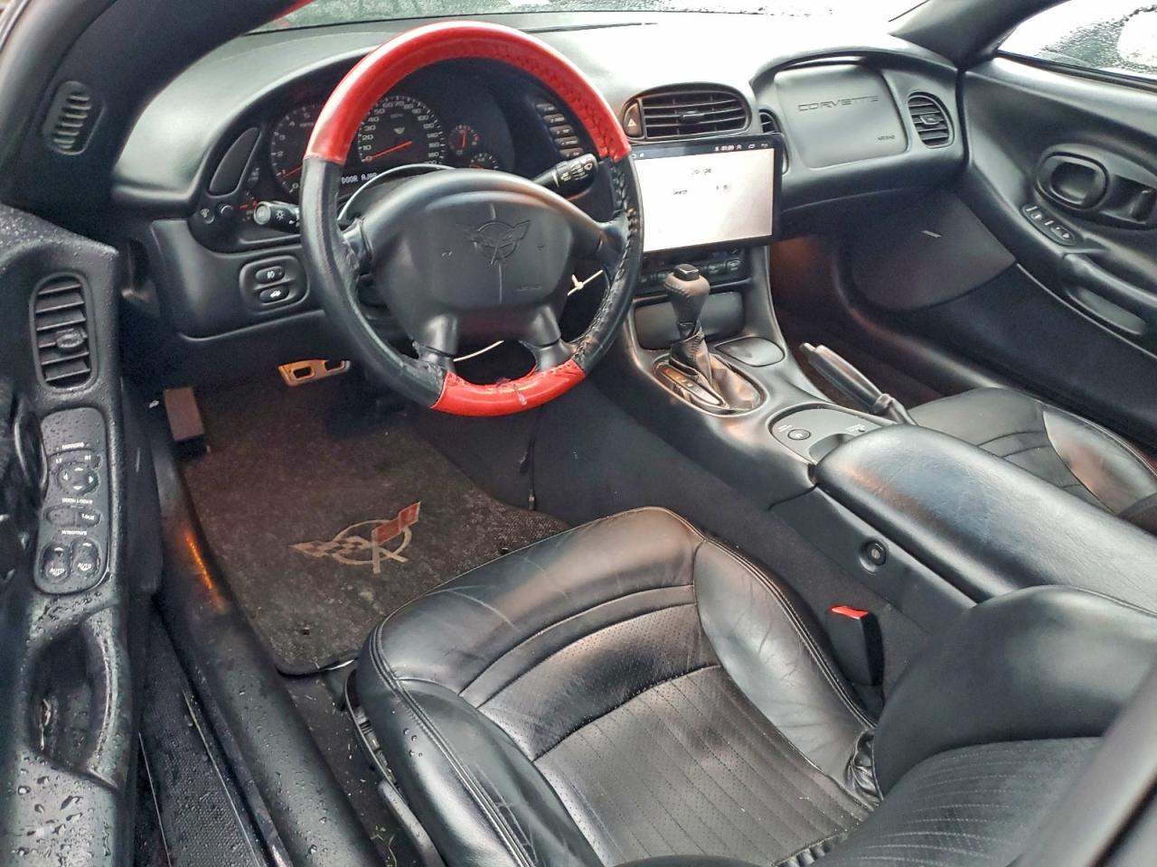 Chevrolet Corvette Image 2