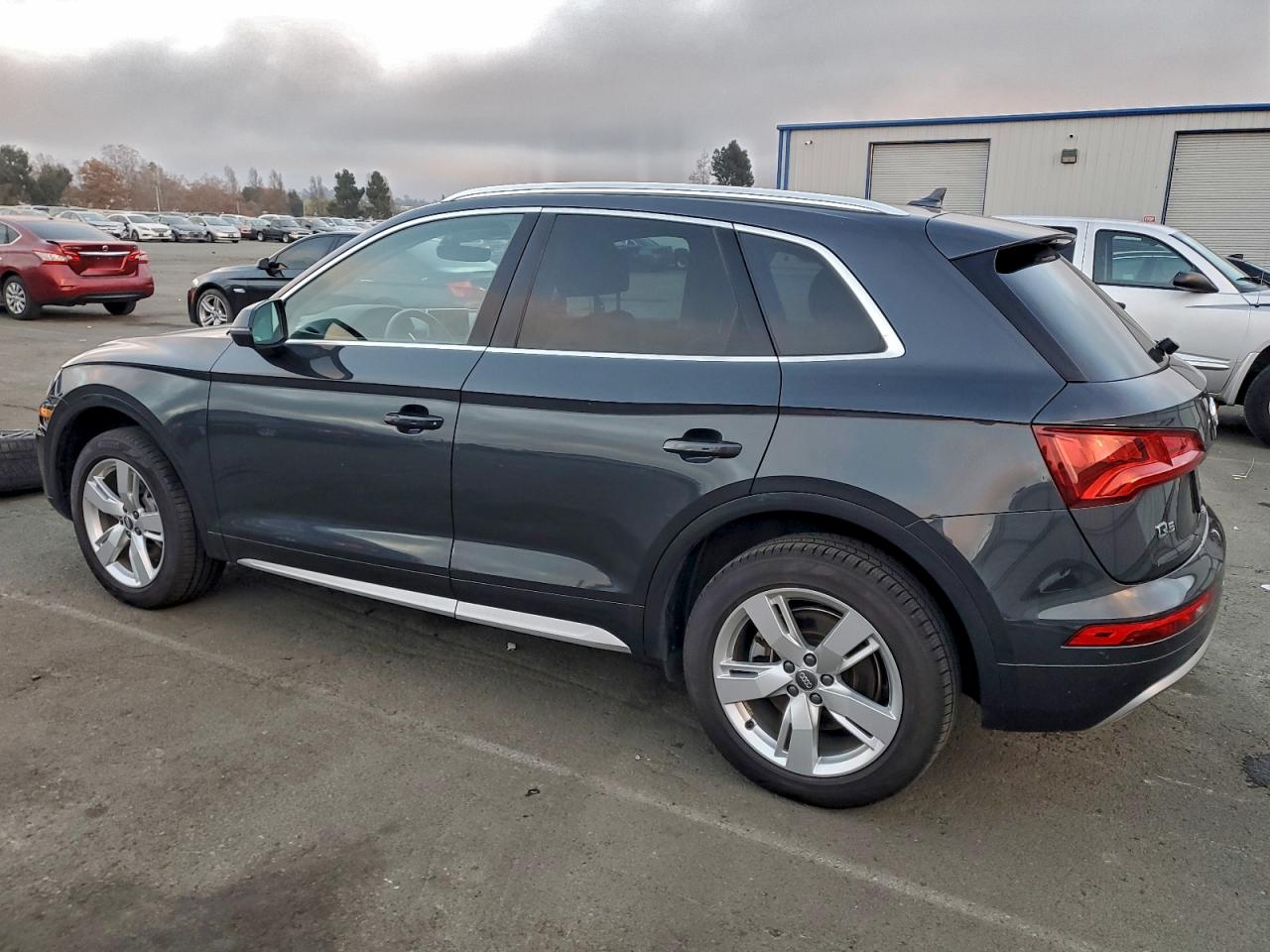 Audi Q5 Premium Plus Image 2