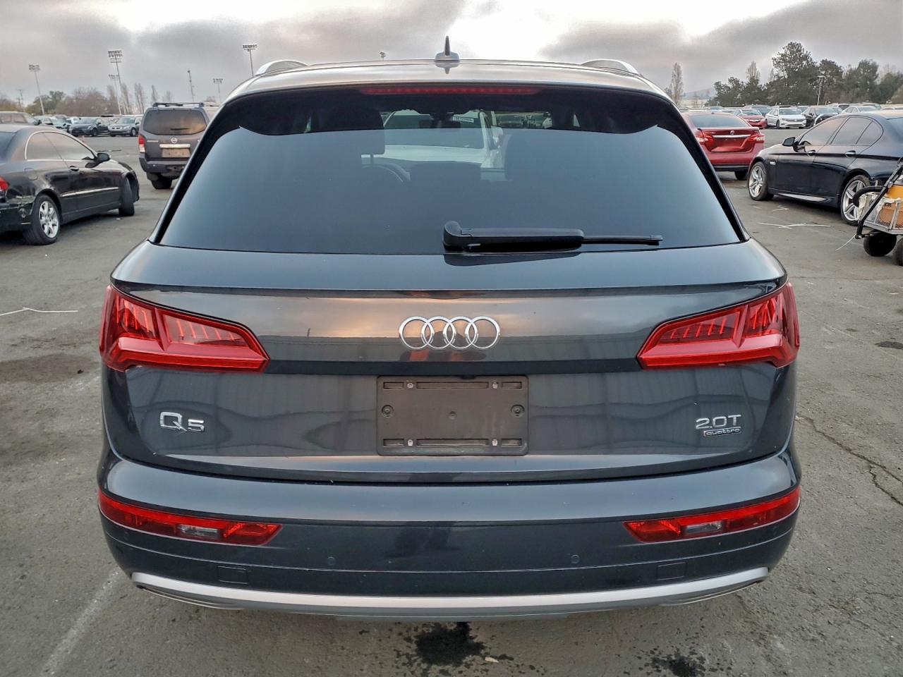Audi Q5 Premium Plus Image 12