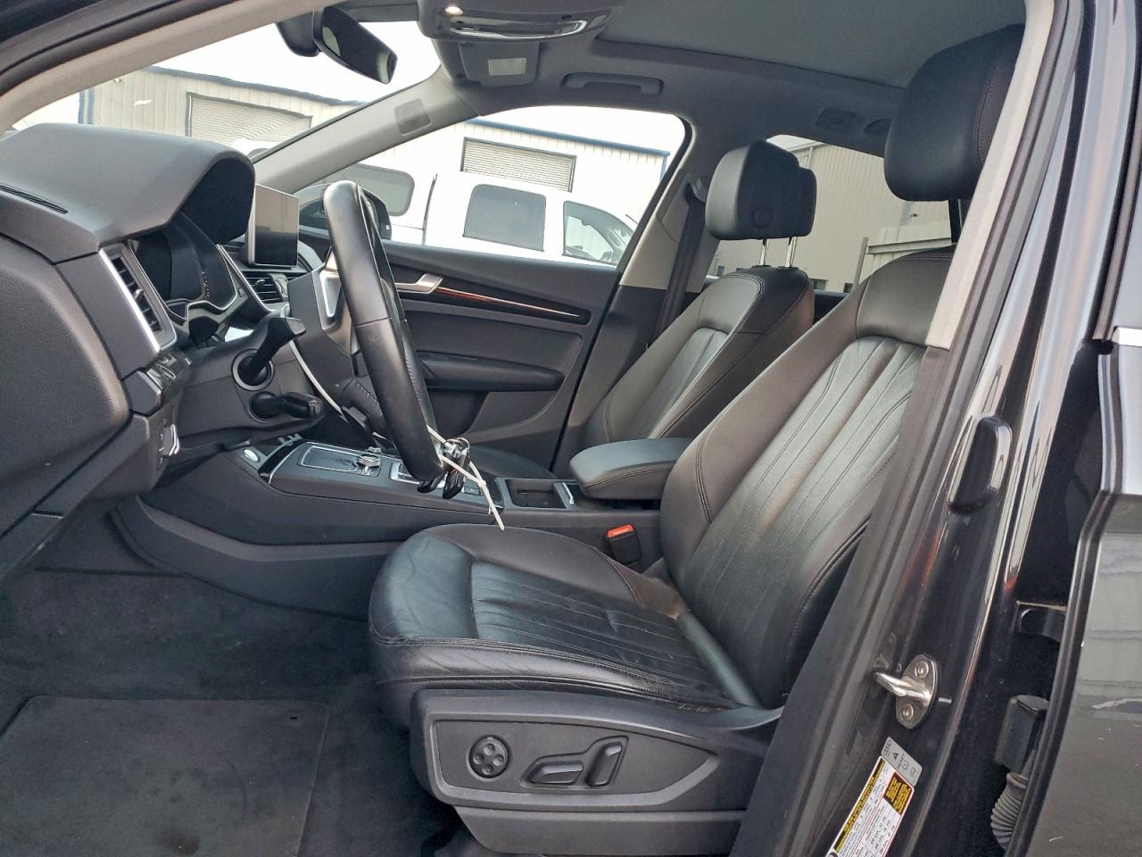 Audi Q5 Premium Plus Image 13