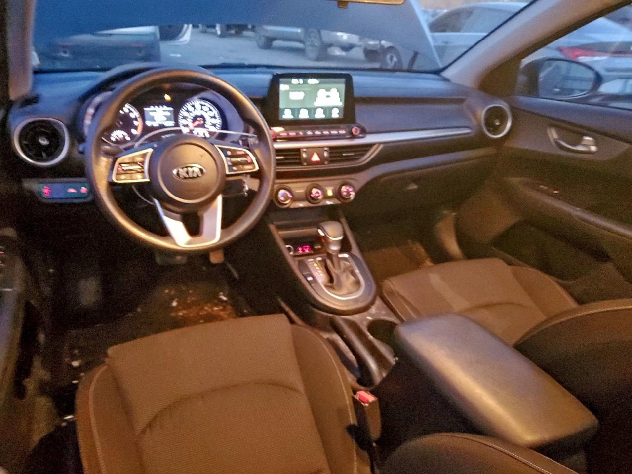 Kia Forte Fe Image 6