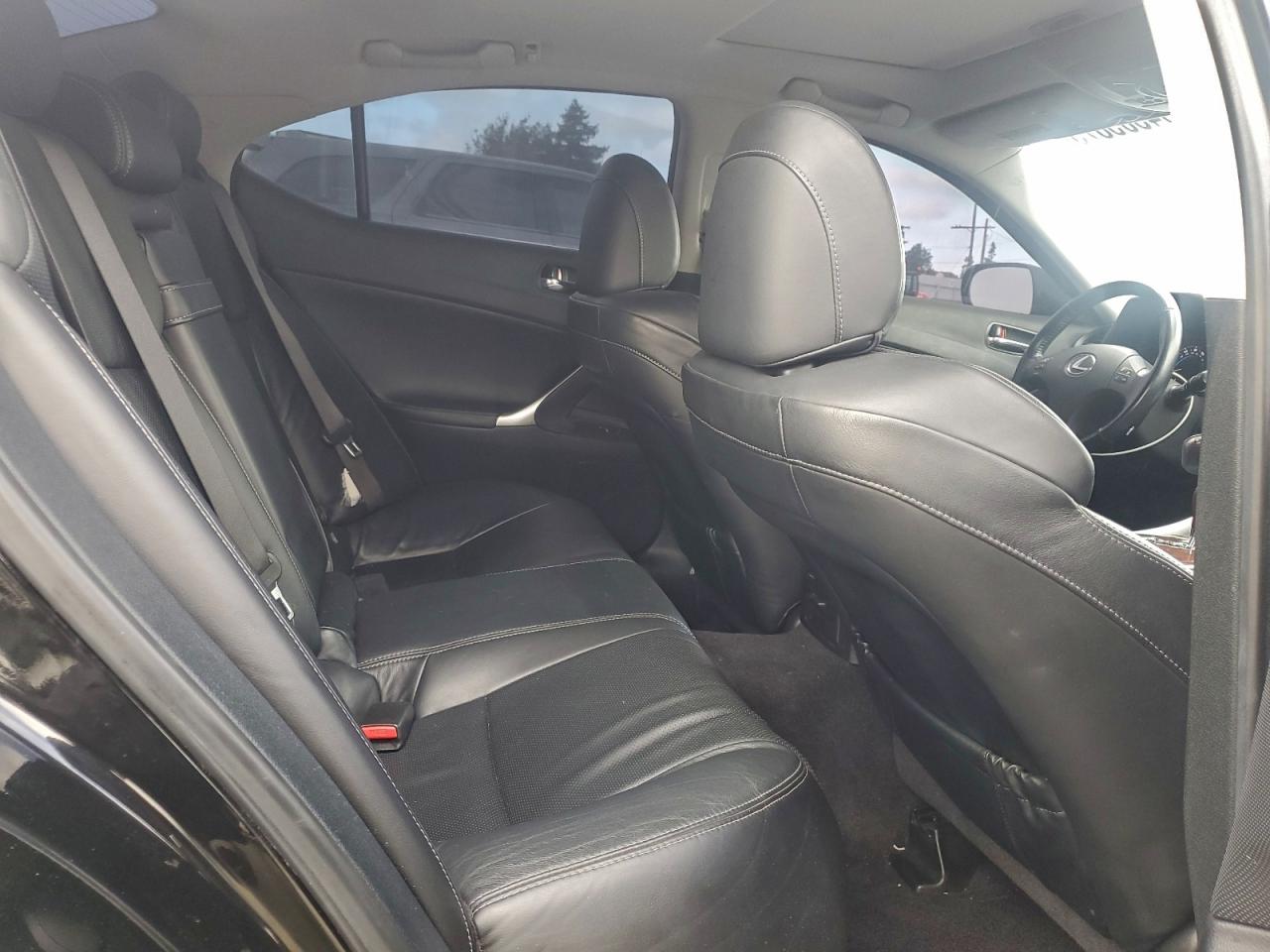 Lexus Is 350 Image 9