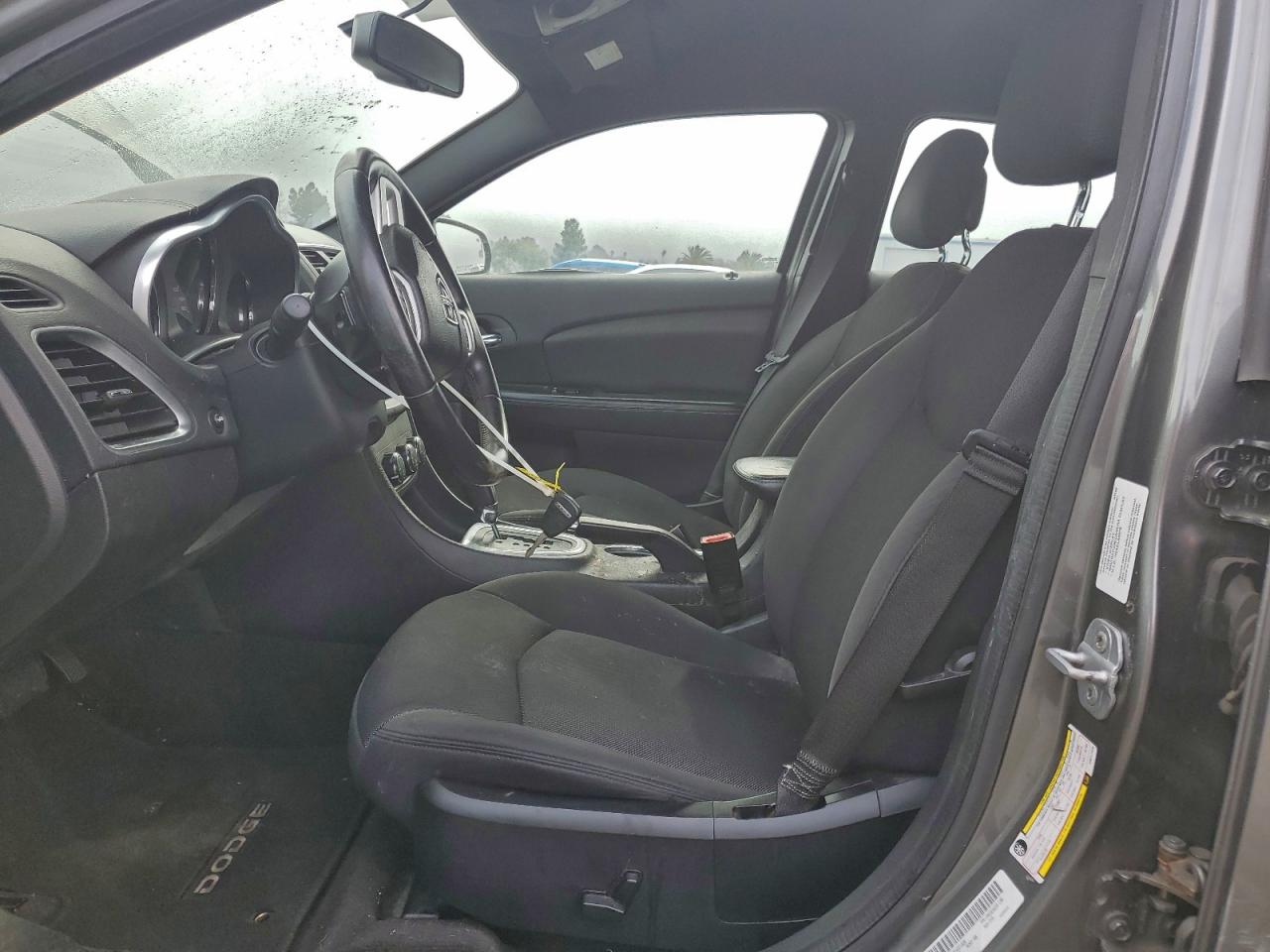 Dodge Avenger Sxt Image 8