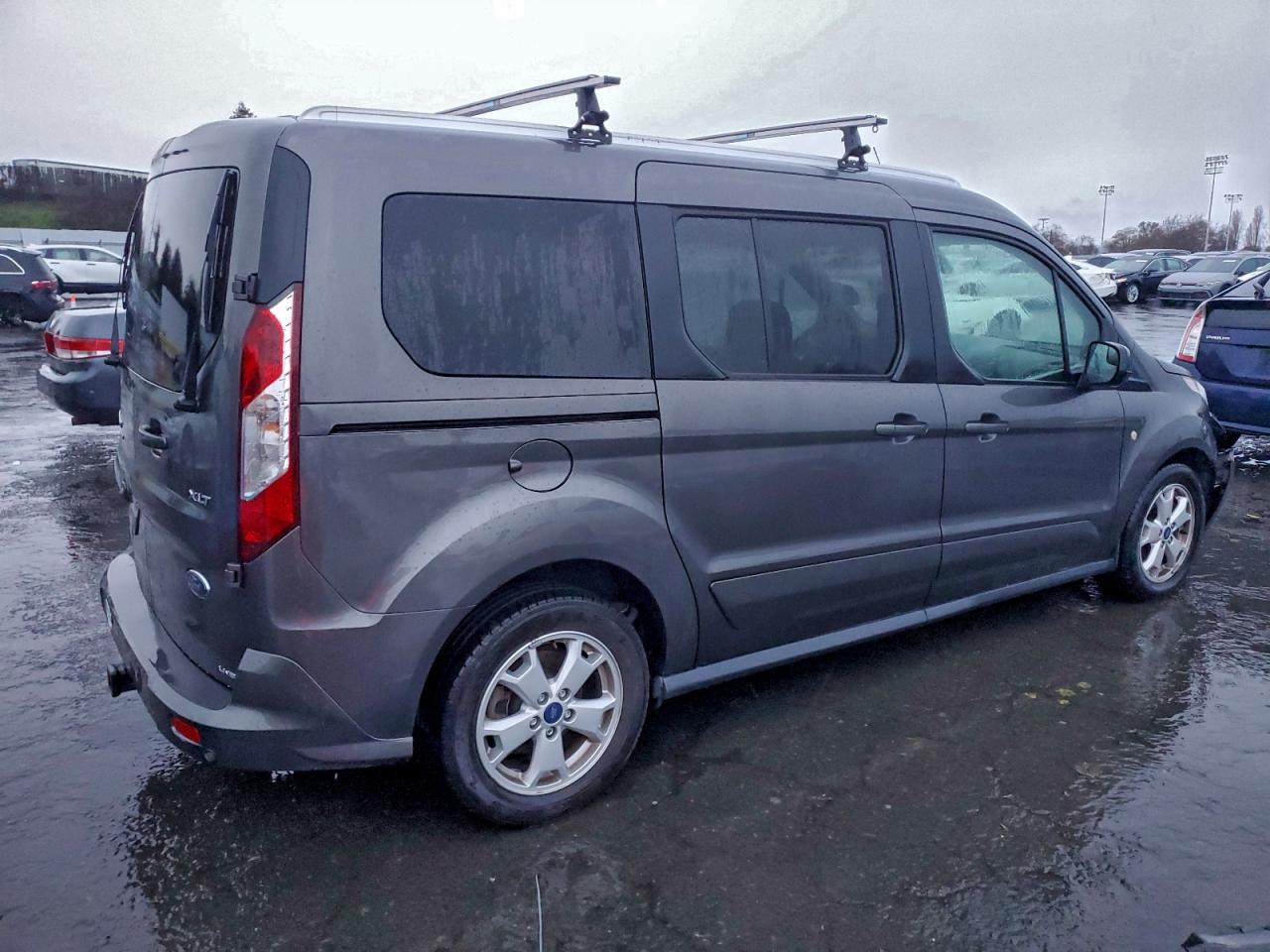 Ford Transit Xlt Image 2