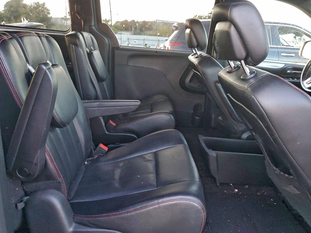 Dodge Caravan Gt Image 11