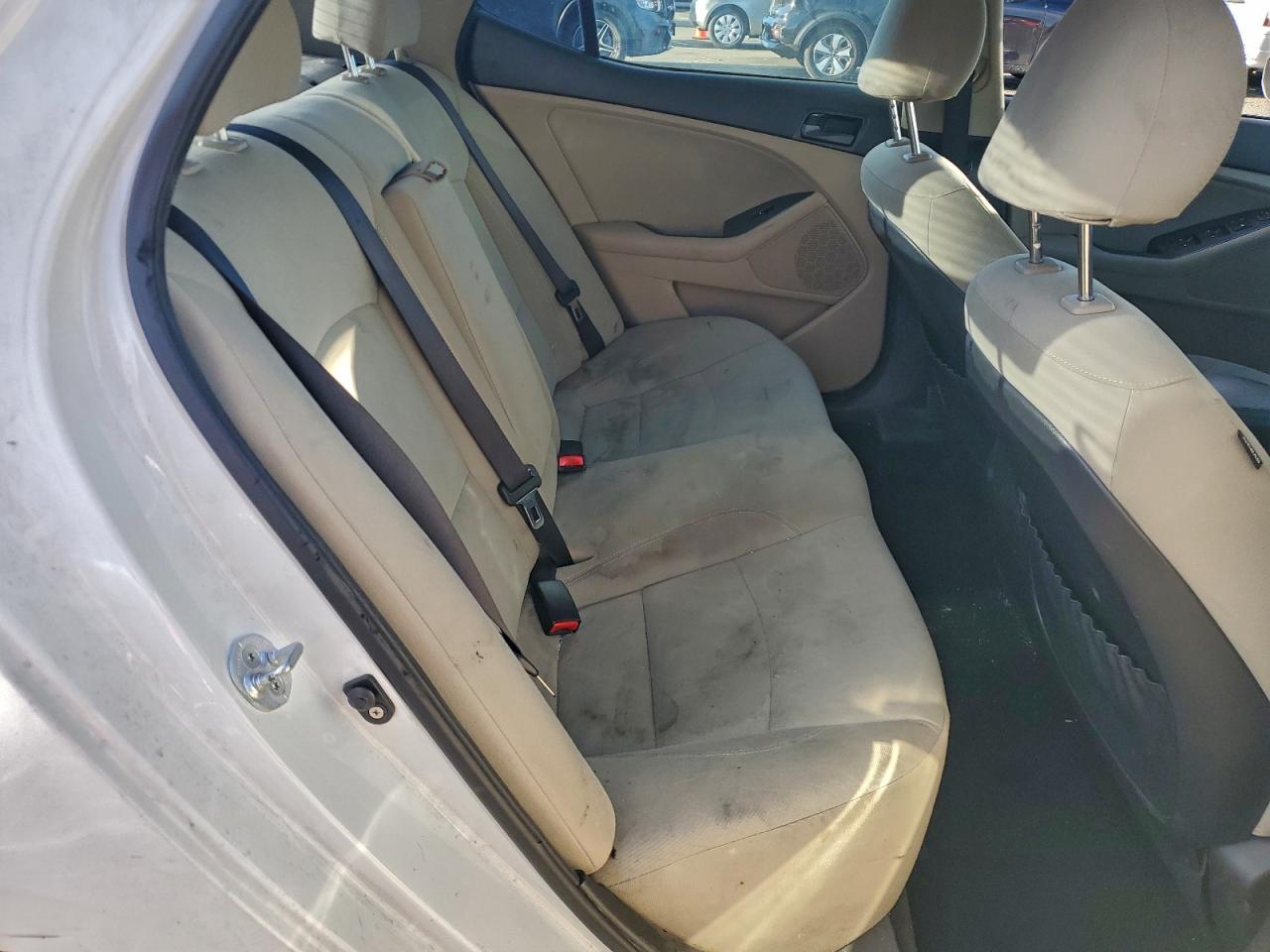 Kia Optima Lx Image 6