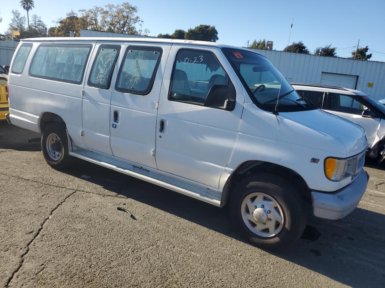 Ford Econoline E350 Super Duty Image 9