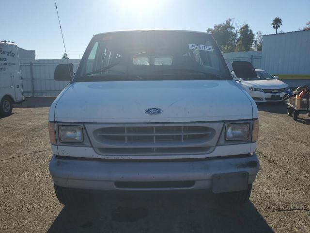 Ford Econoline E350 Super Duty Image 11