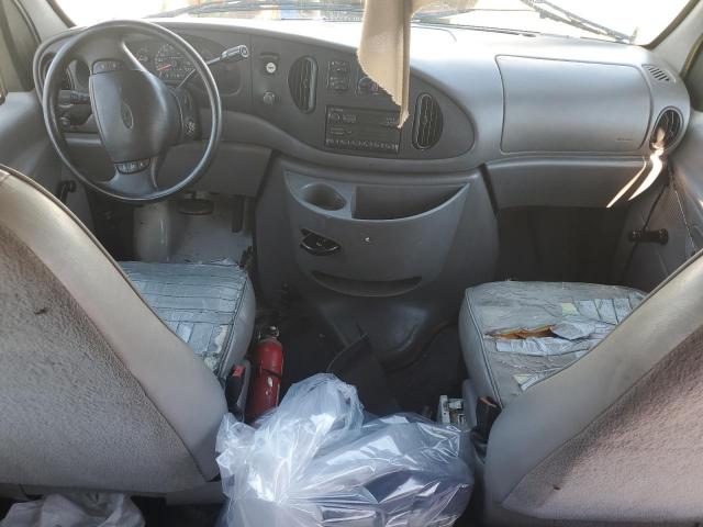 Ford Econoline E350 Super Duty Image 7